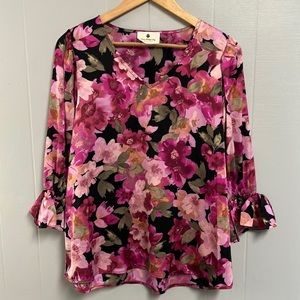Betsey’s Boutique Shop Floral Top Blouse Size XL Pink Black Green